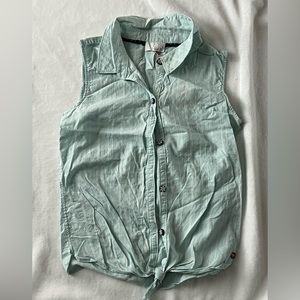 Matilda Jane 435 size 14 shirt button no sleeve